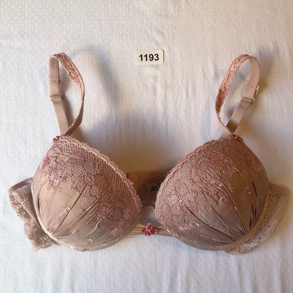 Duzani Women’s Wired Embroidered Bra size 34C, Nude Pink - Picture 1 of 8